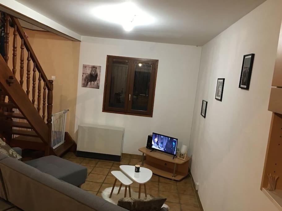 Maison De Ville 罗莫朗坦 外观 照片